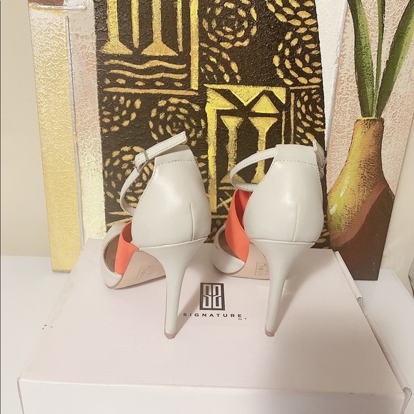 Grey and Orange heel - Picture 5 of 8